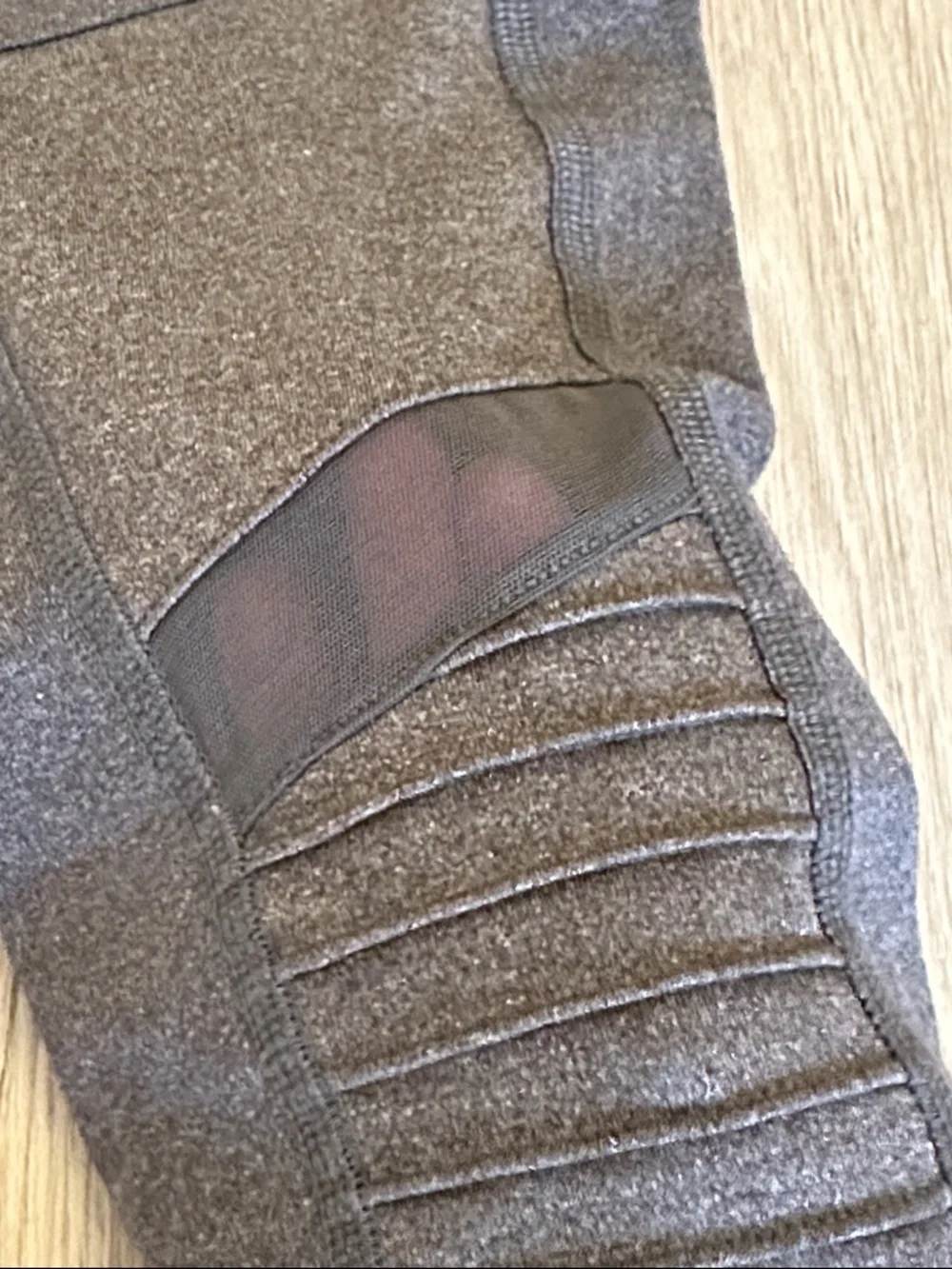 ALO Yoga Gray High-Waist Moto Leggings - Picture 5 of 10